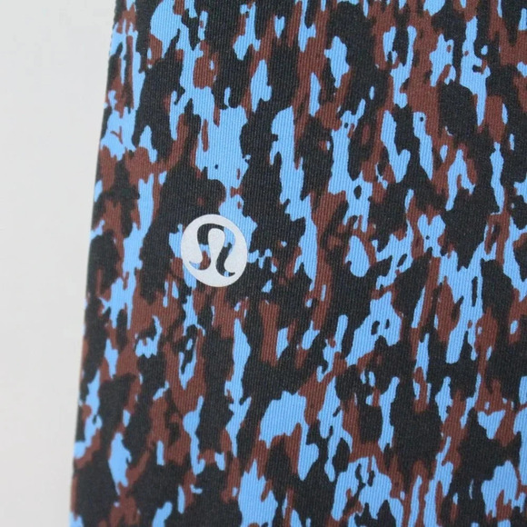 lululemon - Picture 6 of 9